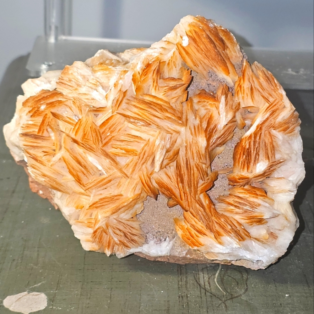 Orange barite